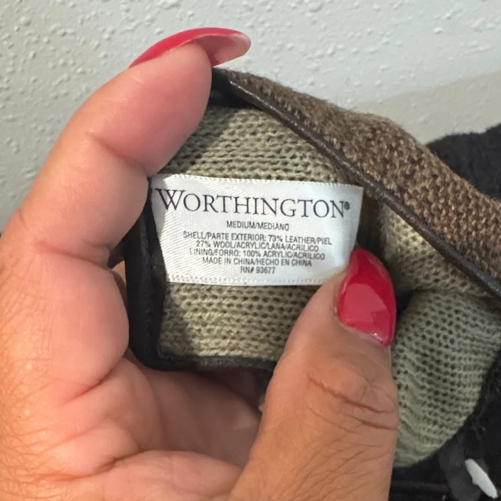 Worthington Checkered Brown and Red Gloves
